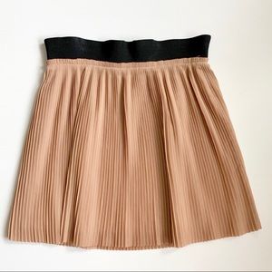 Zara Beige pleated Mini Skirt Size:M